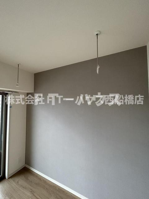 LIME RESIDENCE HIGASHINAKAYAMAの居間・リビング