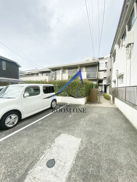 ラプラス千鳥のエントランス|エントランスです。