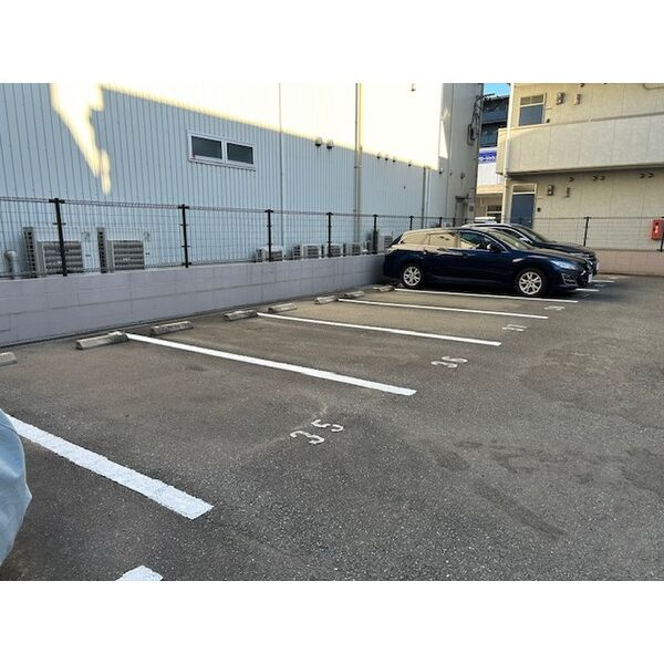 グロースメゾン博多山王　春住小学校区の駐車場|グロースメゾン博多山王