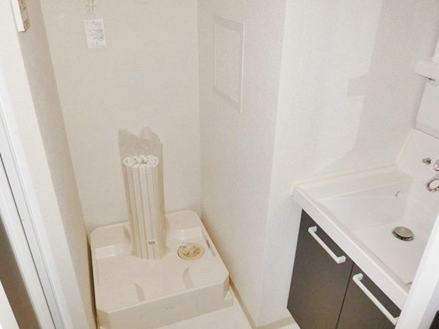 b’CASA浅草イーストの設備|洗濯機置場