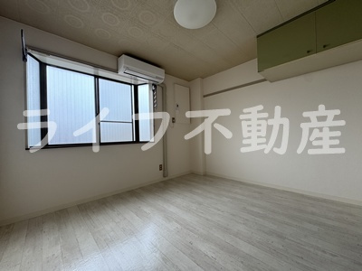 ロイヤル俊徳Ⅱの洋室|広々とした洋室です