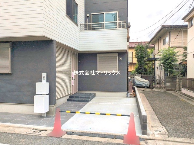 練馬区西大泉1丁目　高機能仕様　角地のような快適邸宅の駐車場