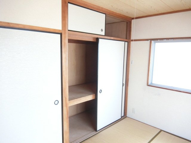シャトーかわもとの収納