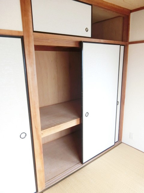 シャトーかわもとの収納