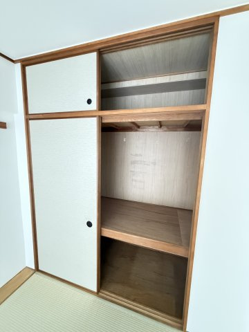 ルネシティ脇浜町３号棟の収納