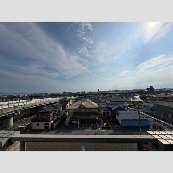ロイヤル魚住の展望