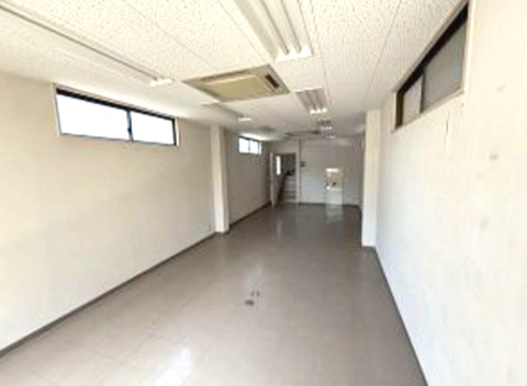 阪南町５丁目テナントビルの内装