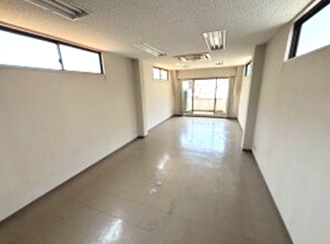 阪南町５丁目テナントビルの内装
