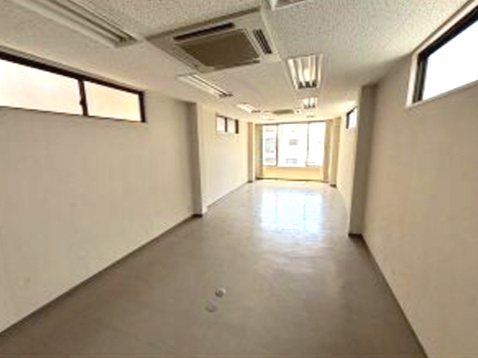 阪南町５丁目テナントビルの内装