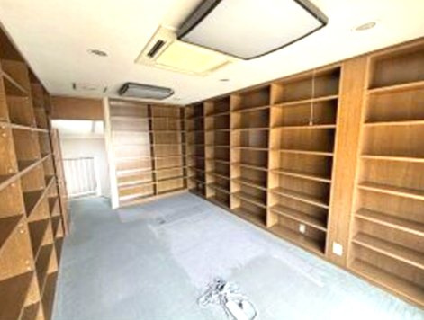 阪南町５丁目テナントビルの内装