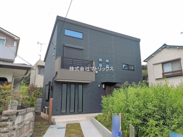 練馬区石神井台1丁目　都立公園徒歩3分　機能的な新築戸建