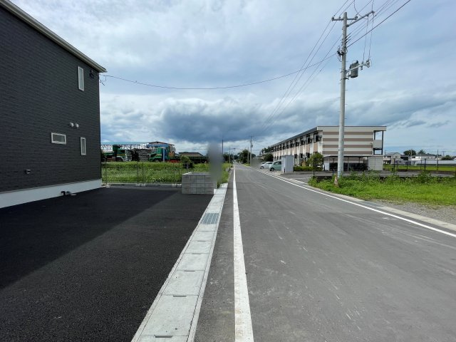 新築戸建・新築建売　矢吹町八幡町　善郷小・矢吹中の前面道路含む現地写真|田園風景が広がる落ち着きのある環境です！