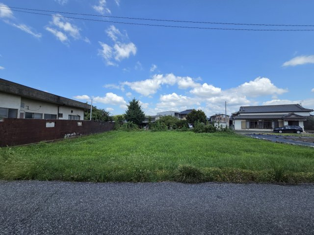 足利市小曽根町の売地の外観|日当たり良好 — 開放的な環境、家庭菜園や資材置場等にも適した好条件