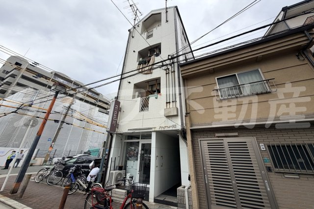 バーナード2　仲介手数料無料の外観