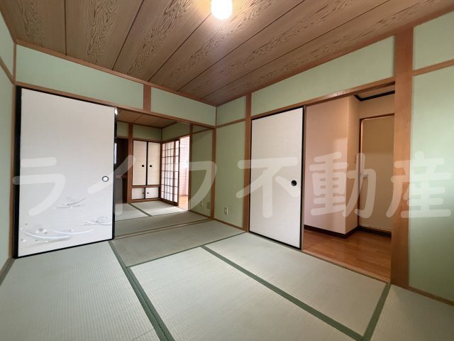 D2ハウス若江岩田の和室|柔らかい畳が心地よい和室