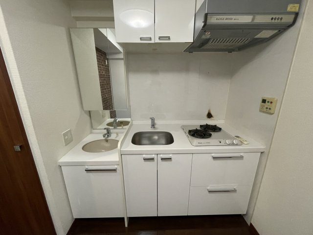 フェニックス日本橋高津のキッチン|イメージとして同建物他部屋を表示しています