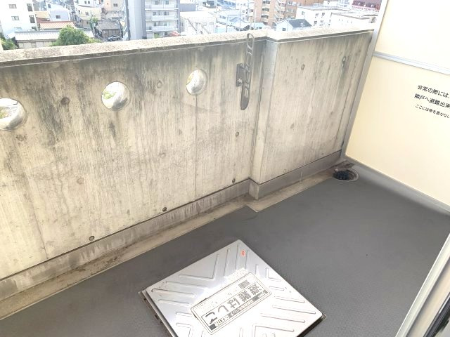ドリームネオポリス桜ノ宮のバルコニー