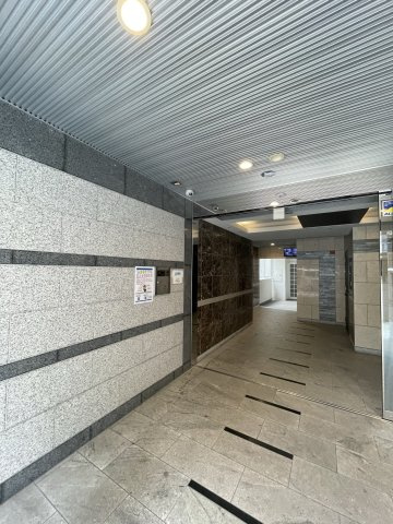 フォーチュン心斎橋イーストのエントランス
