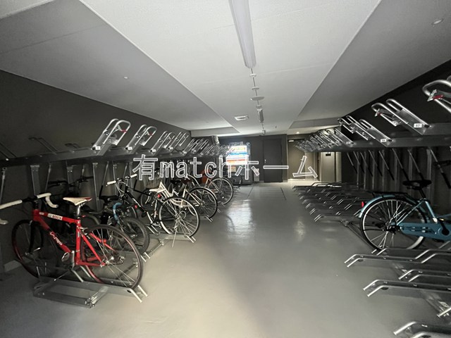Metrosa谷町六丁目Southの駐車場