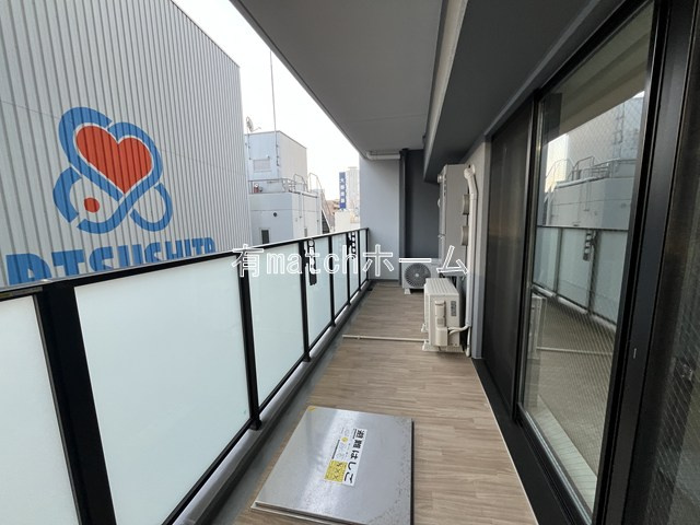 ソルレヴェンテ新梅田のバルコニー