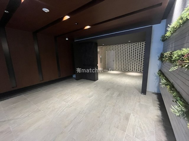 ソルレヴェンテ新梅田のエントランス