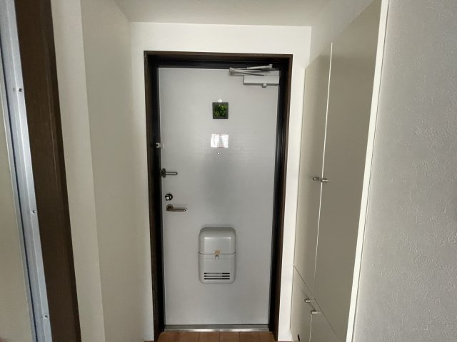 マンションスムス　の玄関|(参考)同マンション反転間取り他部屋の写真