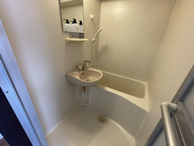 マンションスムス　の浴室|(参考)同マンション反転間取り他部屋の写真