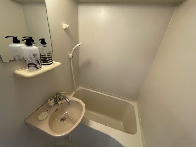 マンションスムス　の浴室|(参考)同マンション反転間取り他部屋の写真
