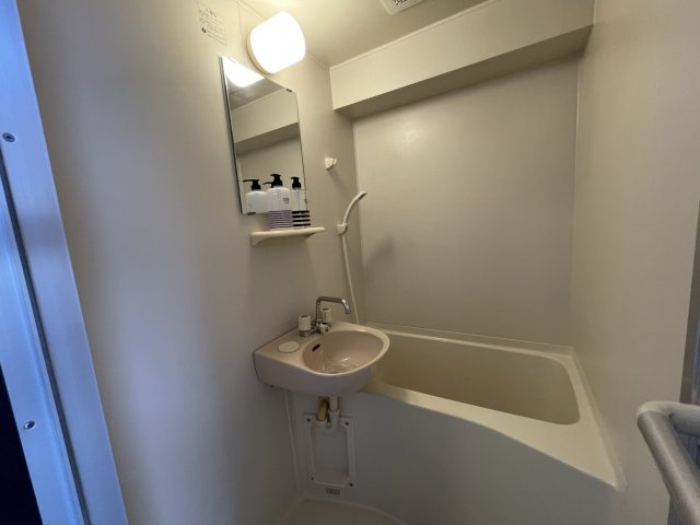 マンションスムス　の浴室|(参考)同マンション反転間取り他部屋の写真