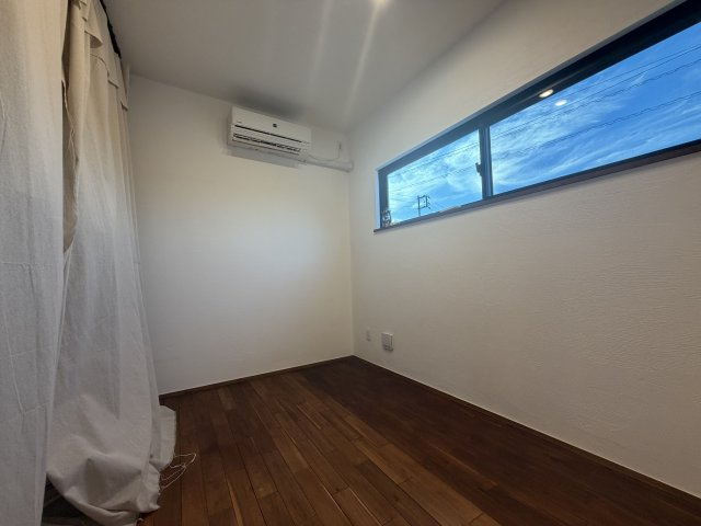 読谷村高志保（築浅RC平屋建て）の洋室|洋室6帖＋CL付き♪