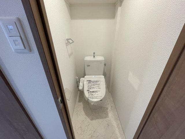 ゼオン大阪EASTのトイレ|(参考)同マンション同間取り他部屋の写真