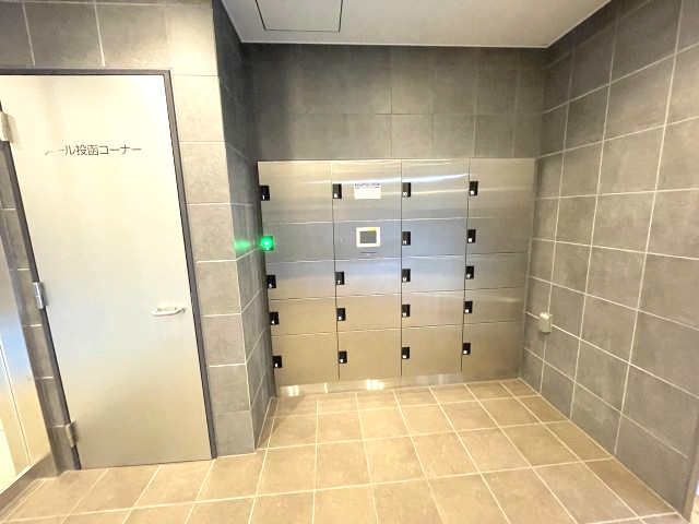 ゼオン大阪EASTの設備