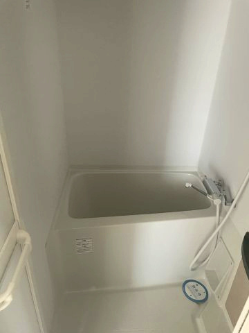 セレニテ北浜の浴室