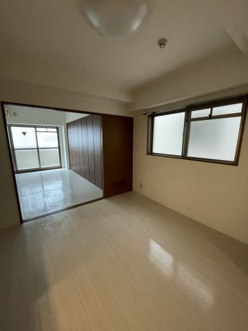 セントアミール南久宝寺の居間・リビング|(参考)同マンション同間取り他部屋の写真