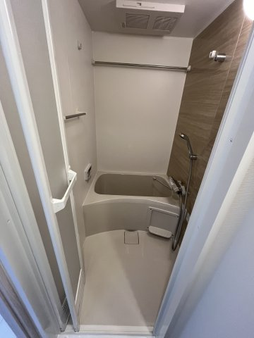 カーサレグラス城東セントラルの浴室