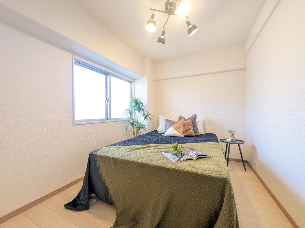 日商岩井中津マンションの洋室
