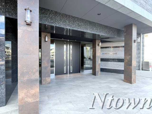 【エントランス】 | S-RESIDENCE志賀本通dearly(ディアリー) | 建物の内部です