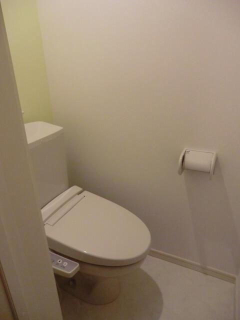 アンソレイユ経堂のトイレ|シンプルで使いやすいトイレです