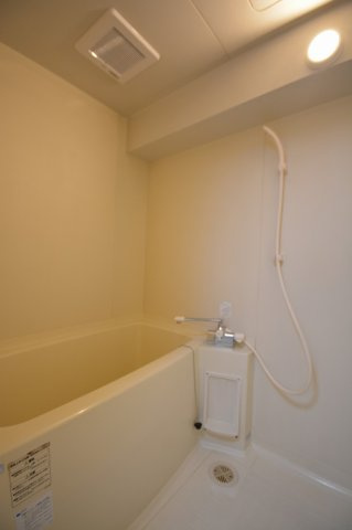 大阪市西区本田２丁目の賃貸マンションの浴室