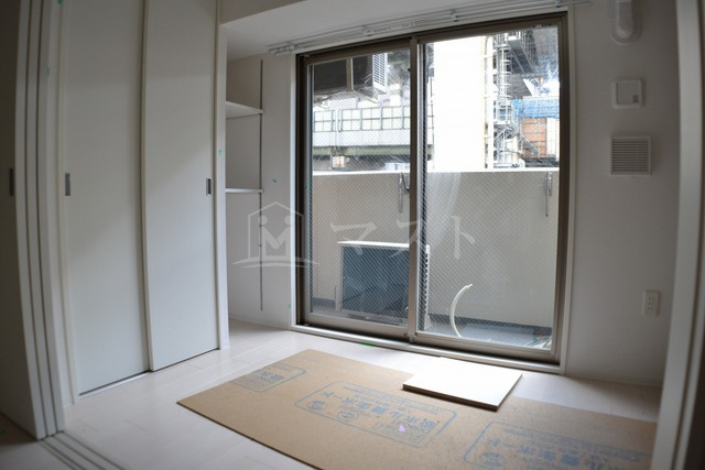 大阪市西区西本町３丁目の賃貸マンションの居間・リビング