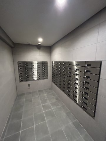 大阪市西区九条南１丁目の賃貸マンションのロビー