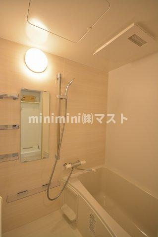 大阪市西区阿波座２丁目の賃貸マンションの浴室
