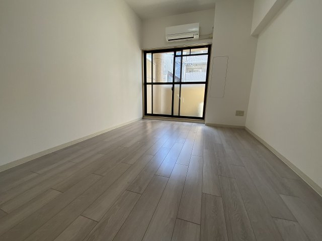大阪市西区立売堀３丁目の賃貸マンションの居間・リビング