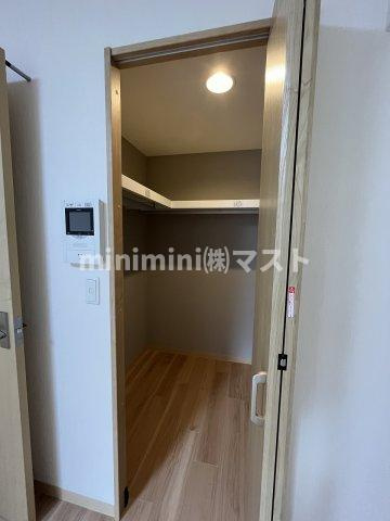 大阪市西区立売堀３丁目の賃貸マンションの収納
