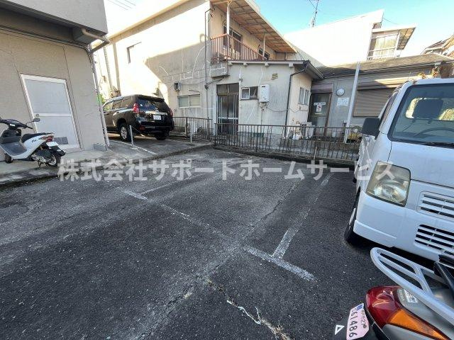 雄姿の駐車場