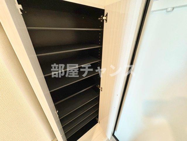 ボヌール栄生の収納