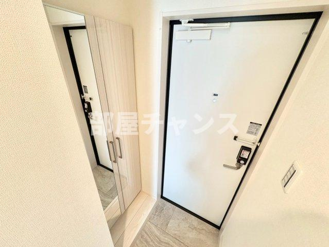 ボヌール栄生の玄関