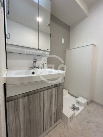 エスレジデンス新大阪リッシュの独立洗面台|S-RESIDENCE新大阪Rish　洗面台