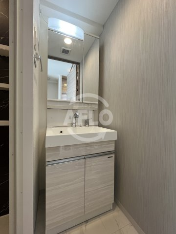 S-RESIDENCE三国WESTの独立洗面台|S-RESIDENCE三国WEST　洗面台