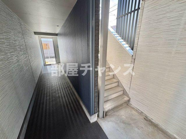 名古屋市中村区千原町のアパートのロビー